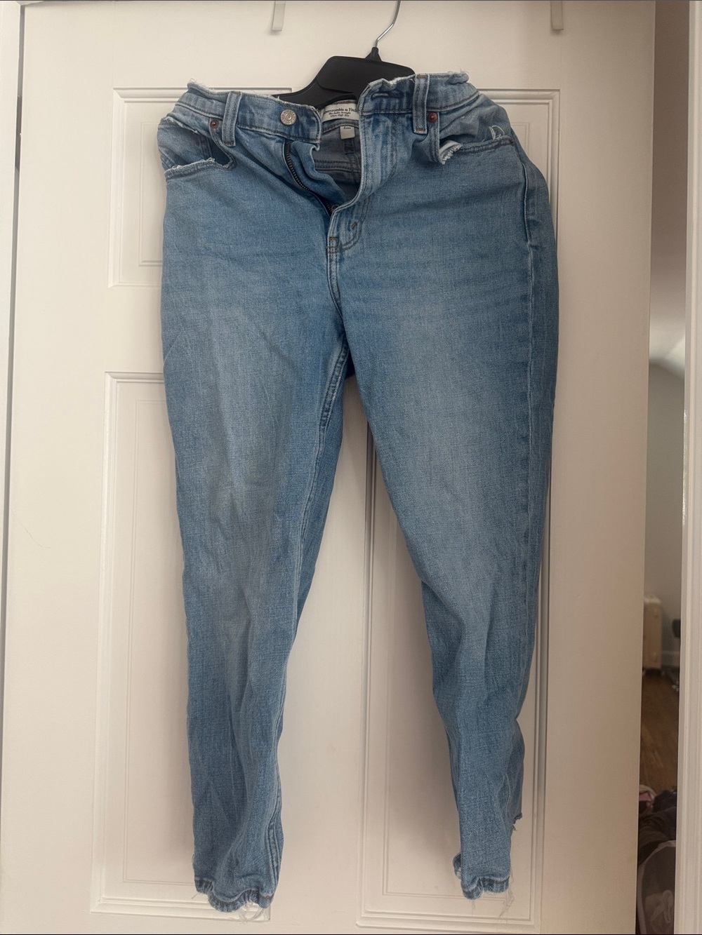 Abercrombie Curve Love Ankle Straight Ultra High Rise